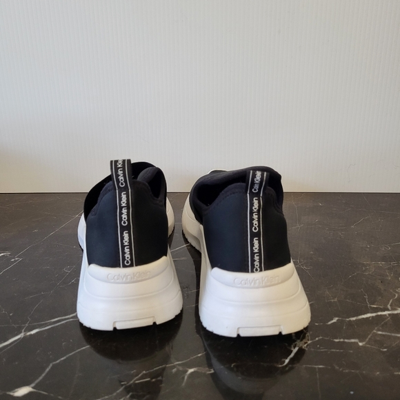 Calvin klein sneakers Size 8 - Picture 3 of 7